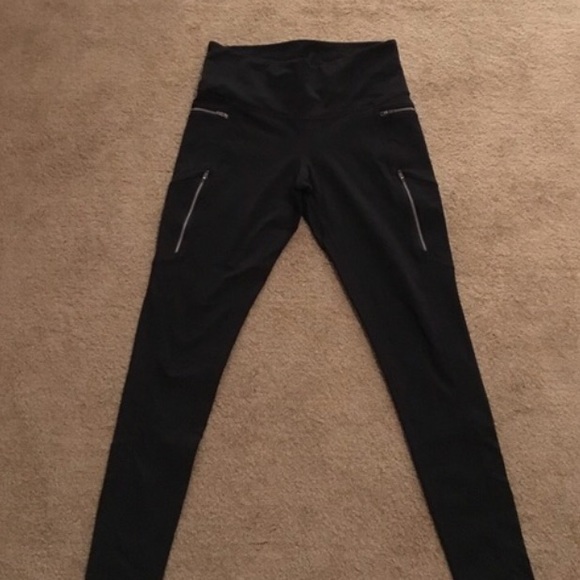 Athleta Leggings With Zipper Pockets 